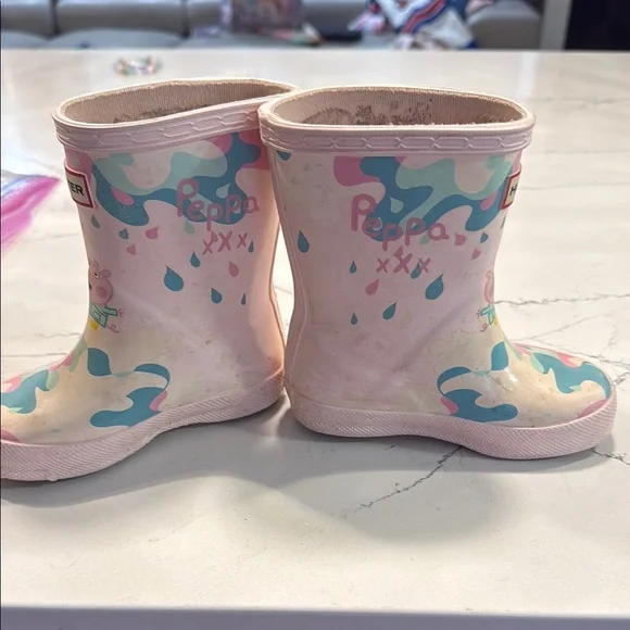 Hunter Kids Rain Boots with Peppa Pig Design limited edition size 6/7 - Picture 3 of 6